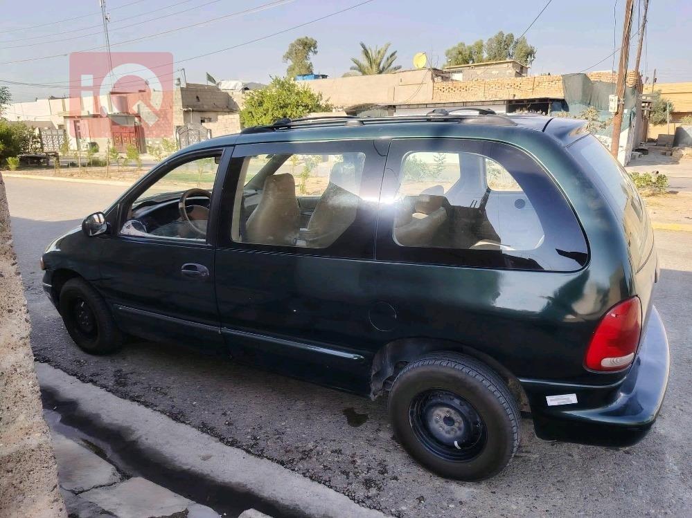 Dodge Caravan